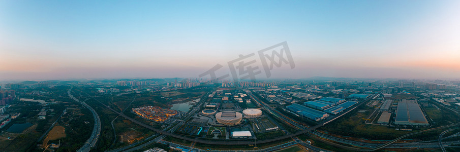 湖人锋线的 湖人锋线的